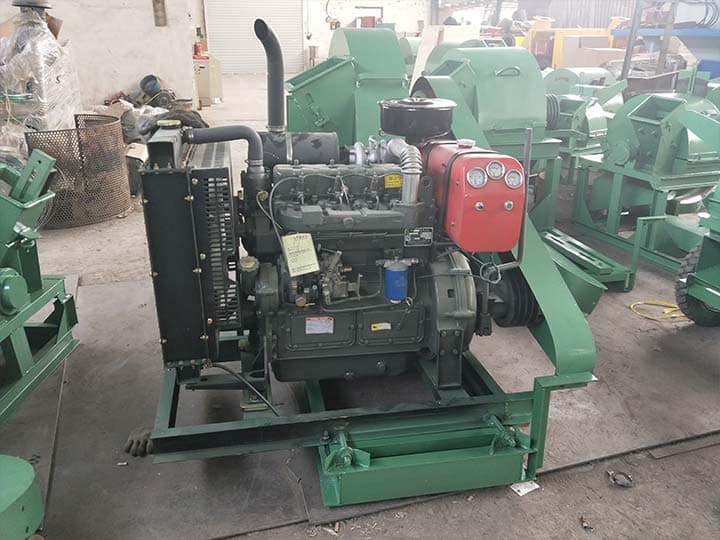 diesel engine unit for wood shaving machine